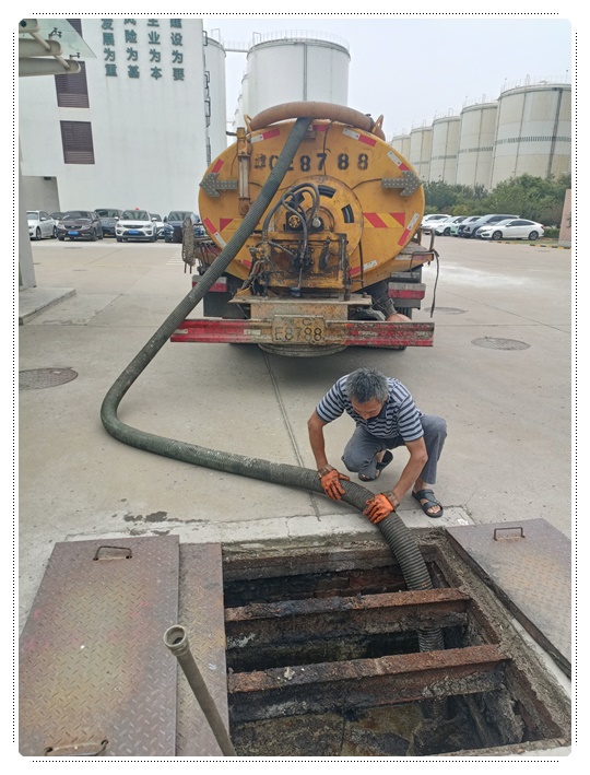 留坝隔油池清掏